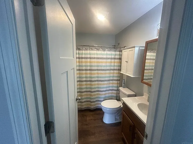 1012 Owosso Dr — Photo 6