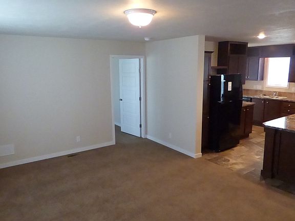 4th image of 25789 Bristol Dr