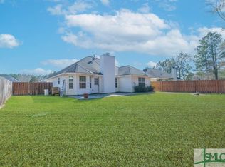 203 Pebblestone Dr, Bloomingdale, GA 31302