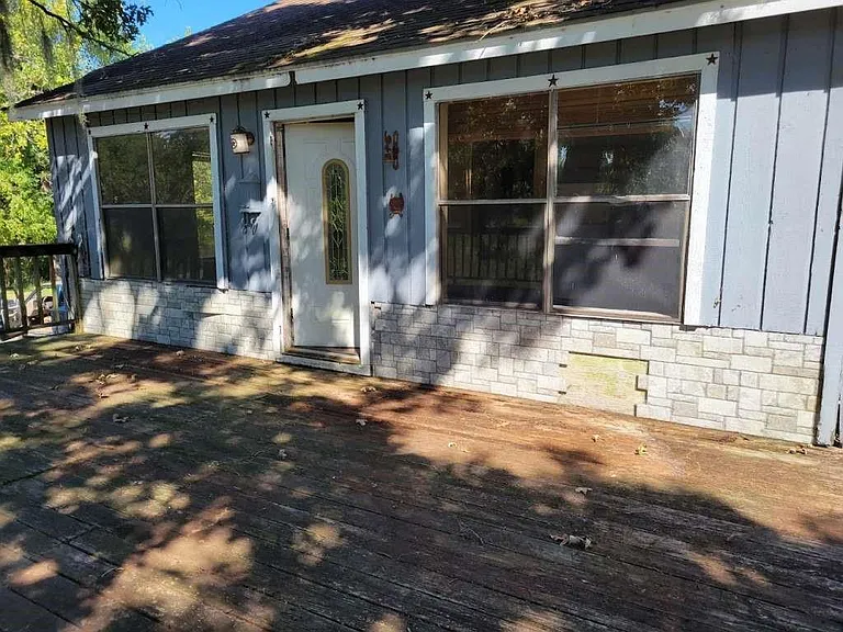 236 Adelaide Dr — Photo 10