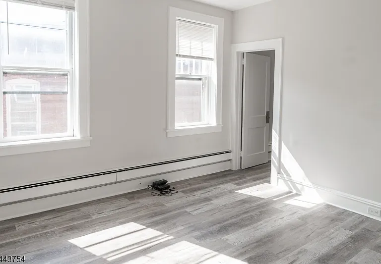 57 Glenridge Ave #3R — Photo 5