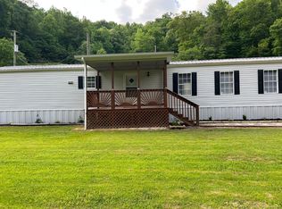 8 Edgewood Ct, Hazard, KY 41701