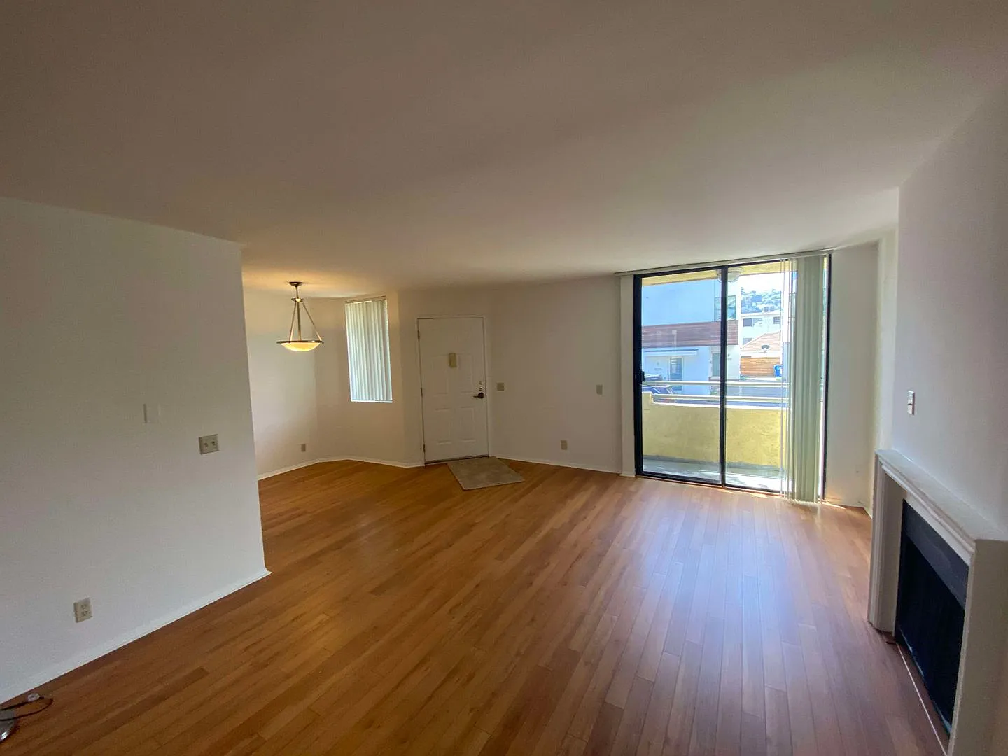 4202 Tujunga Ave — Photo 1