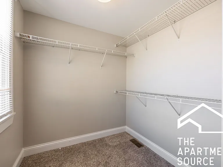 4325 N Lawndale Ave — Photo 9