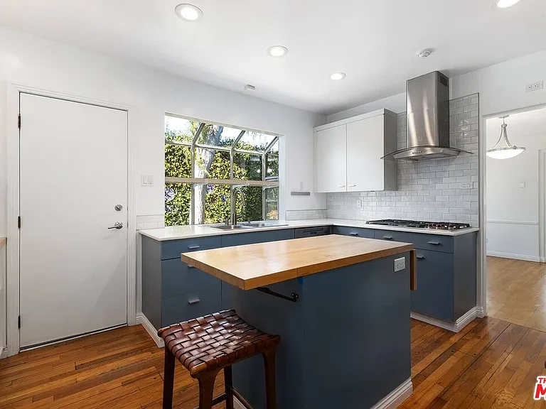 486 Denslow Ave — Photo 12