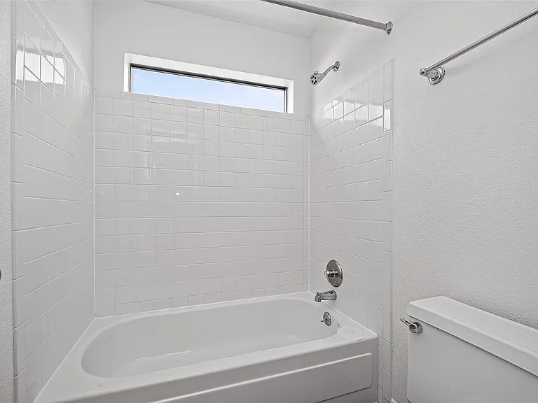 1344 Chardonnay Dr — Photo 29