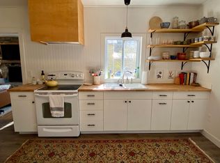 61 Barrytown Rd, Red Hook, NY 12507