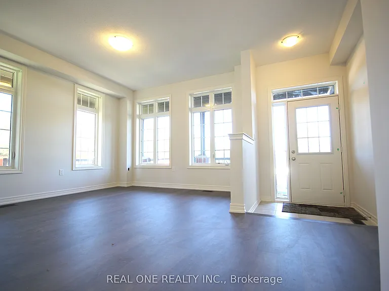 504 Threshing Mill Blvd — Photo 3