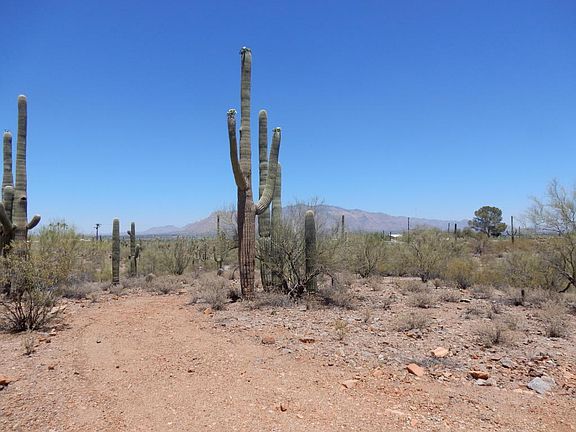 4th image of 0000 W Sweetwater Dr