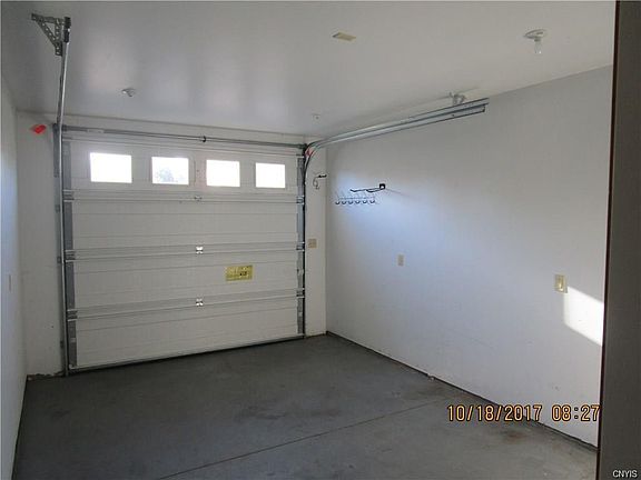 2nd image of 113 Mill Creek Ln