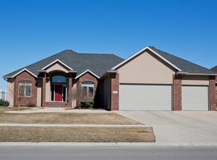 1118 36th Ave W, West Fargo, ND 58078