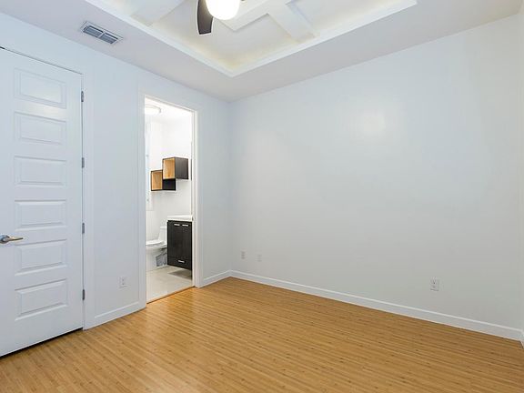 3rd image of 3000 S L St #B