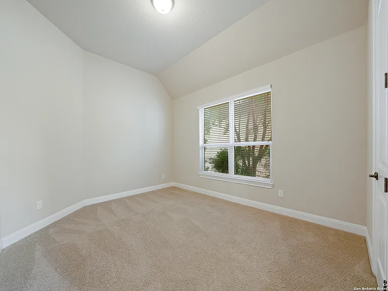 42 Avalon Park — Photo 24