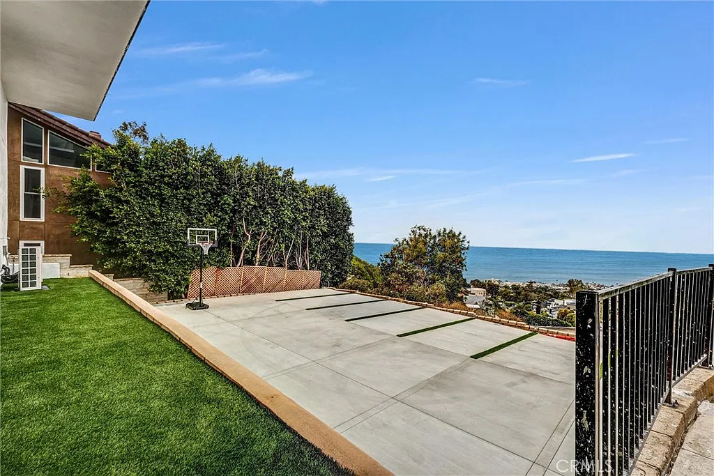 4 bed, 1800 sqft, $6,750 — Photo 3