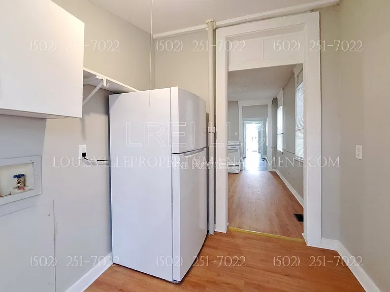 2424 Rowan St — Photo 4