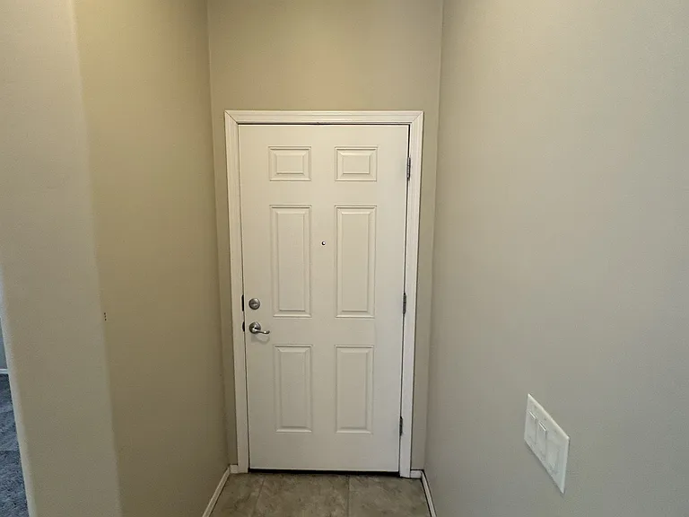 551 S Courts Redford Dr — Photo 4