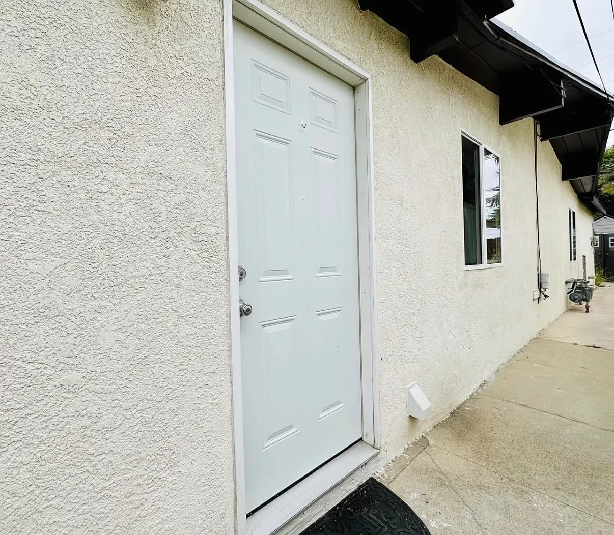 Studio, 350 sqft, $1,650 — Photo 1