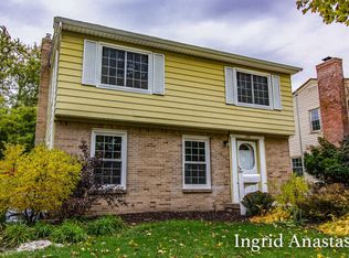 1719 Johnston St SE, Grand Rapids, MI 49506