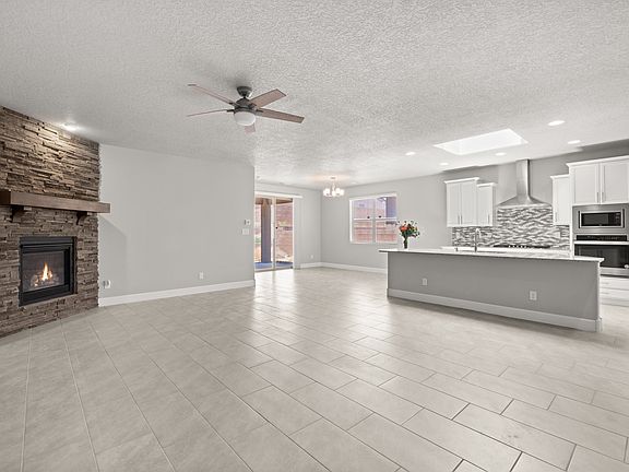 5th image of 2123 Torrent Dr NW