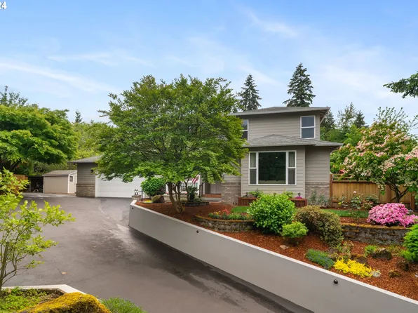 12630 SW Pathfinder Ct, Tigard, OR 97223
