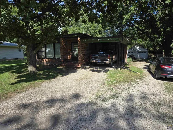 722 Whildin St, Emporia, KS 66801