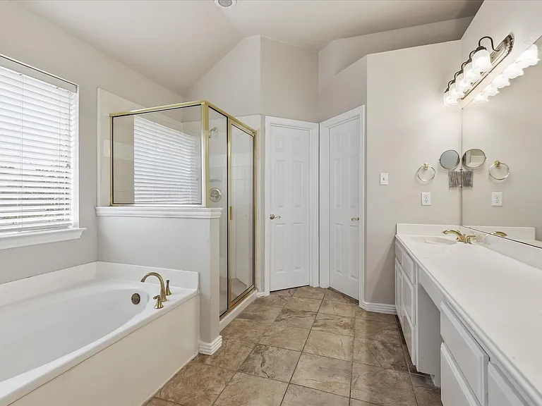 944 Hedgcoxe Rd — Photo 19