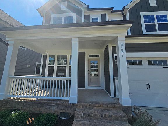 3rd image of 3127 Armeria Dr