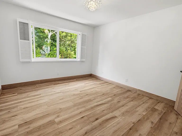14433 Dickens St #25 — Photo 7