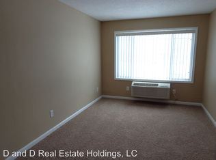 3312 Oakland Rd NE APT 4, Cedar Rapids, IA 52402