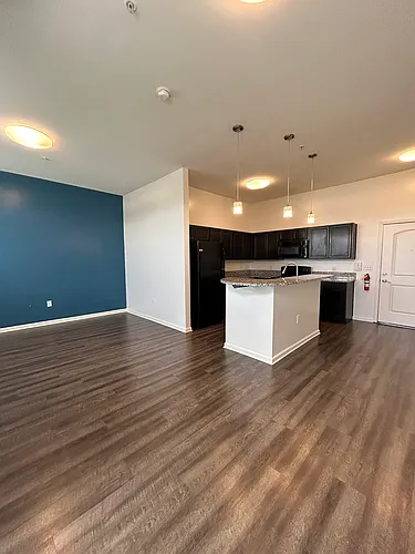 632MLK Apartments Photo 1