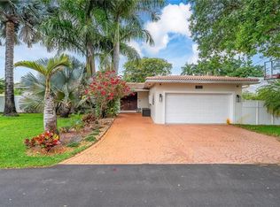 5833 SW 33rd Ave, Davie, FL 33312