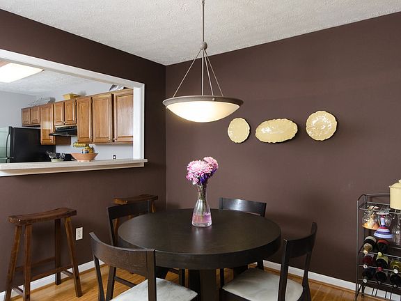 5th image of 7758 Willow Point Dr #7758