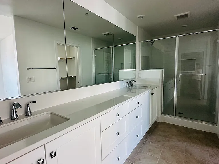 454 Lobata — Photo 15