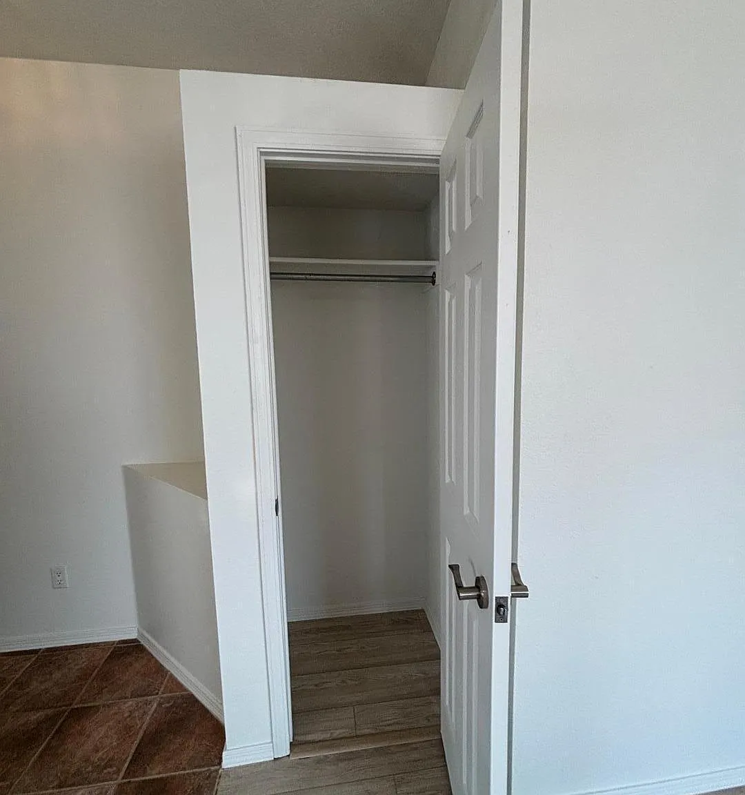 3 bed, 2.0 bath, 1472 sqft, $1,950 — Photo 3
