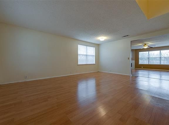 4th image of 1704 Dartmouth Dr