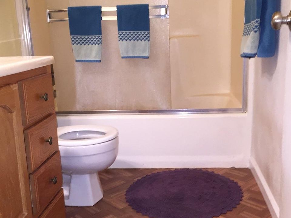 2nd image of 1809 E Four Creeks Ct