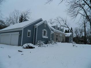 4880 Walther Cir, Dayton, OH 45429