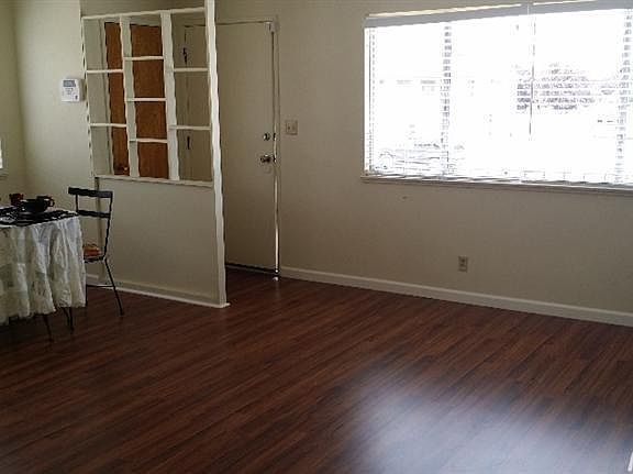 2nd image of 1410 Occidental Ave Unit 1