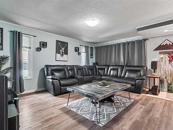 4th image of 1017 N 19a Ave