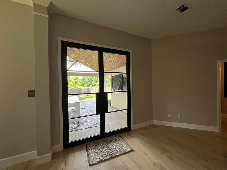 2838 Five Oaks Dr — Photo 23
