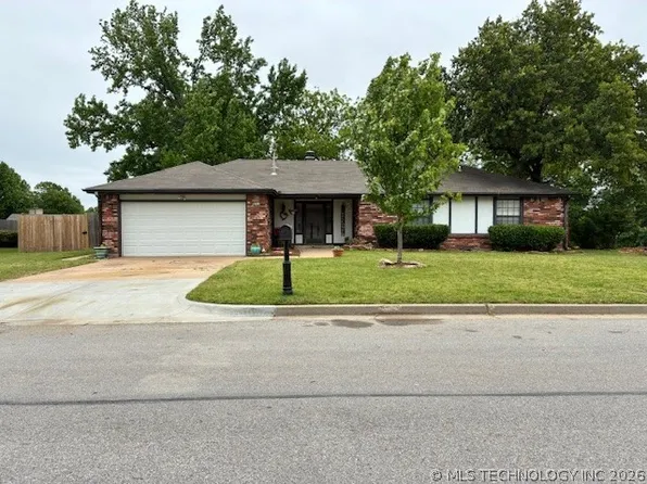 6927 S 29th West Ave, Tulsa, OK 74132