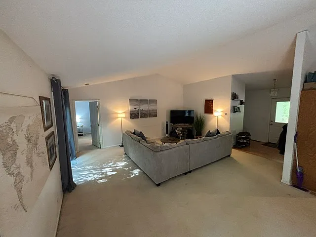 219 Cane Rd — Photo 3