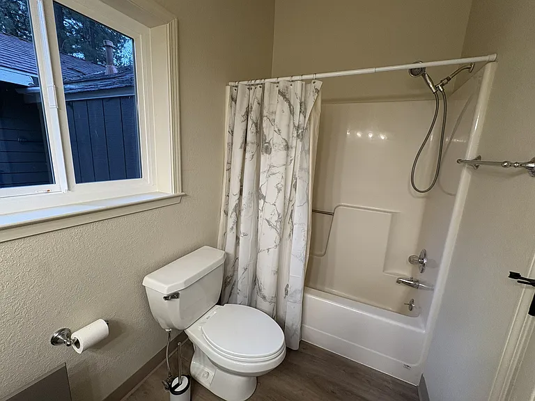 909 Secret Harbor Dr — Photo 9