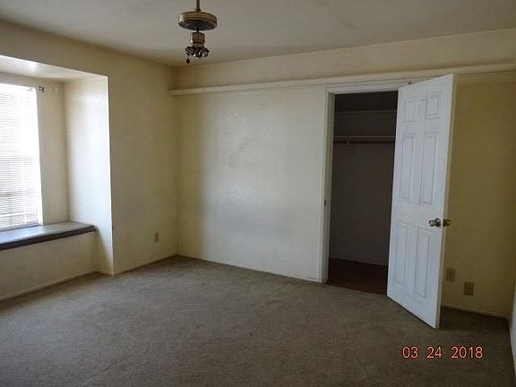 4th image of 15165 Ramona Ave