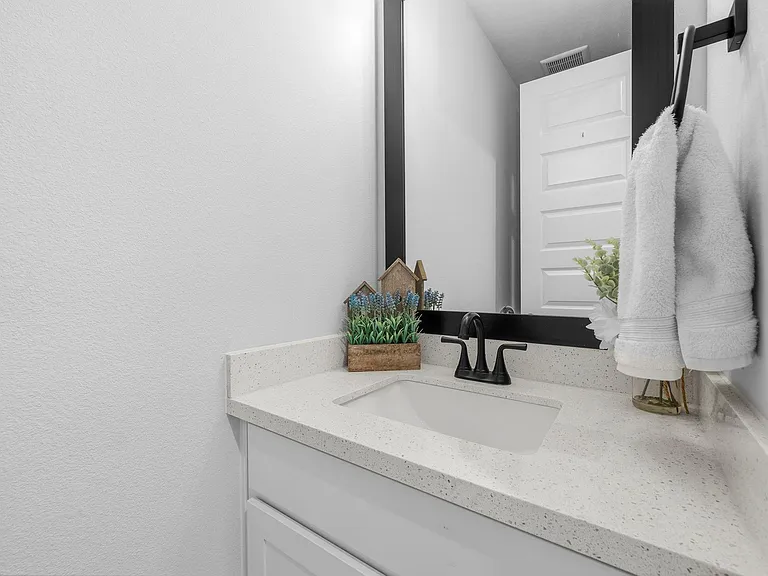 511 Carina Gaze Dr — Photo 34