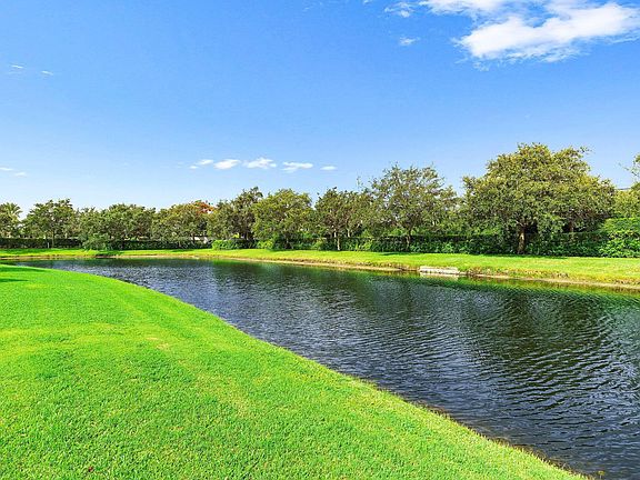 2nd image of 6309 Graycliff Dr APT C