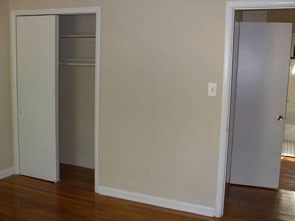 5 Closets!