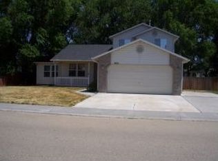 860 Partridge Dr, Mountain Home, ID 83647