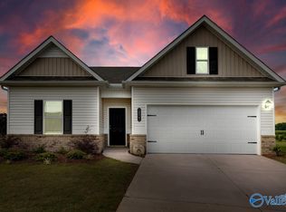 18541 Oxbow Ln, Athens, AL 35613