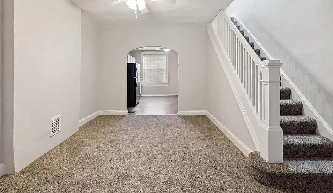 3 bed, 1260 sqft, $1,950 — Photo 1